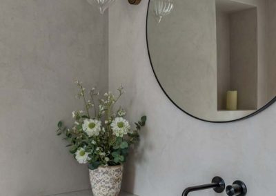 Microcement Bathroom in a light grey tone. Using Forcrete Microcement